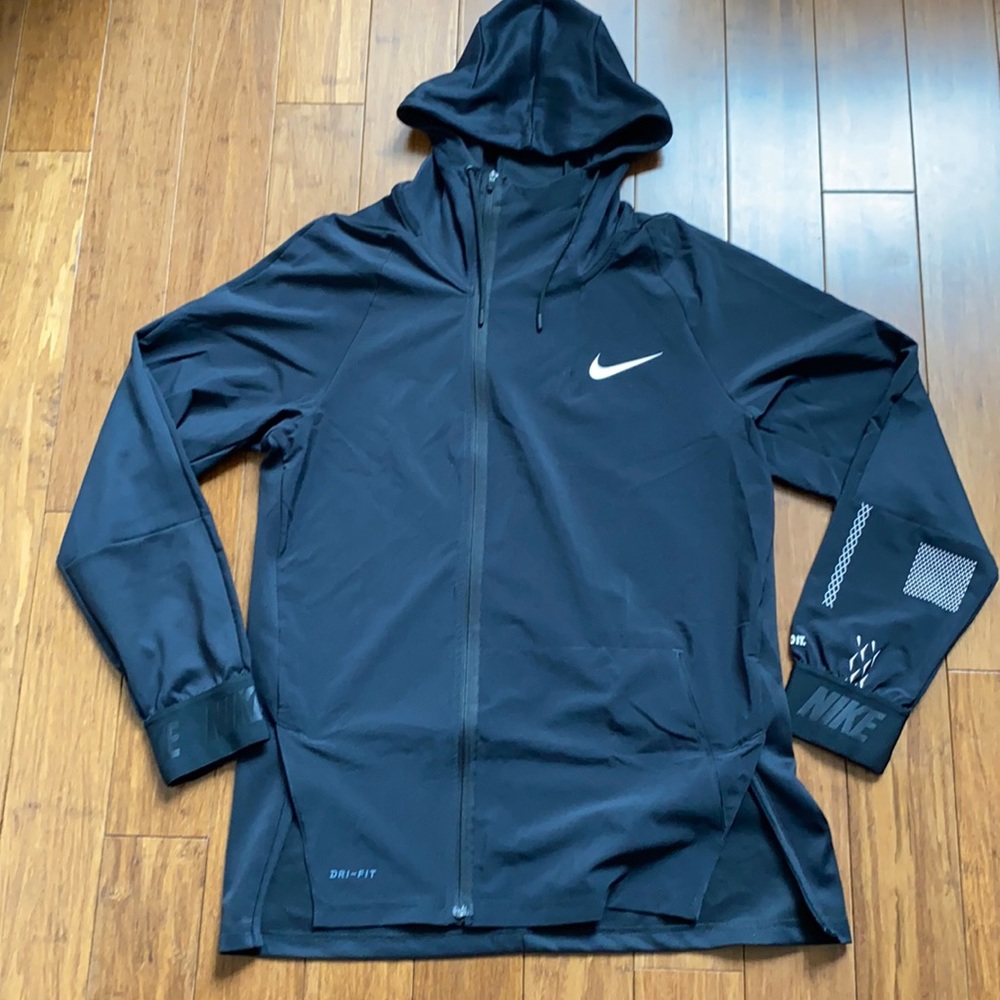 Dri-Fit Windbreaker